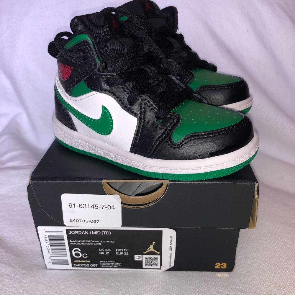 Jordan 1 Mid SE- Green/Black
